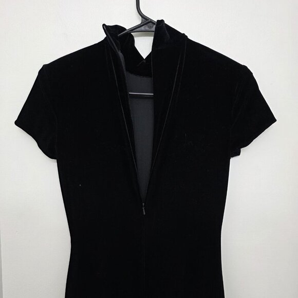 Linda Allard Ellen Tracy Women's Black Velvet Dress Size 4 - Picture 3 of 6